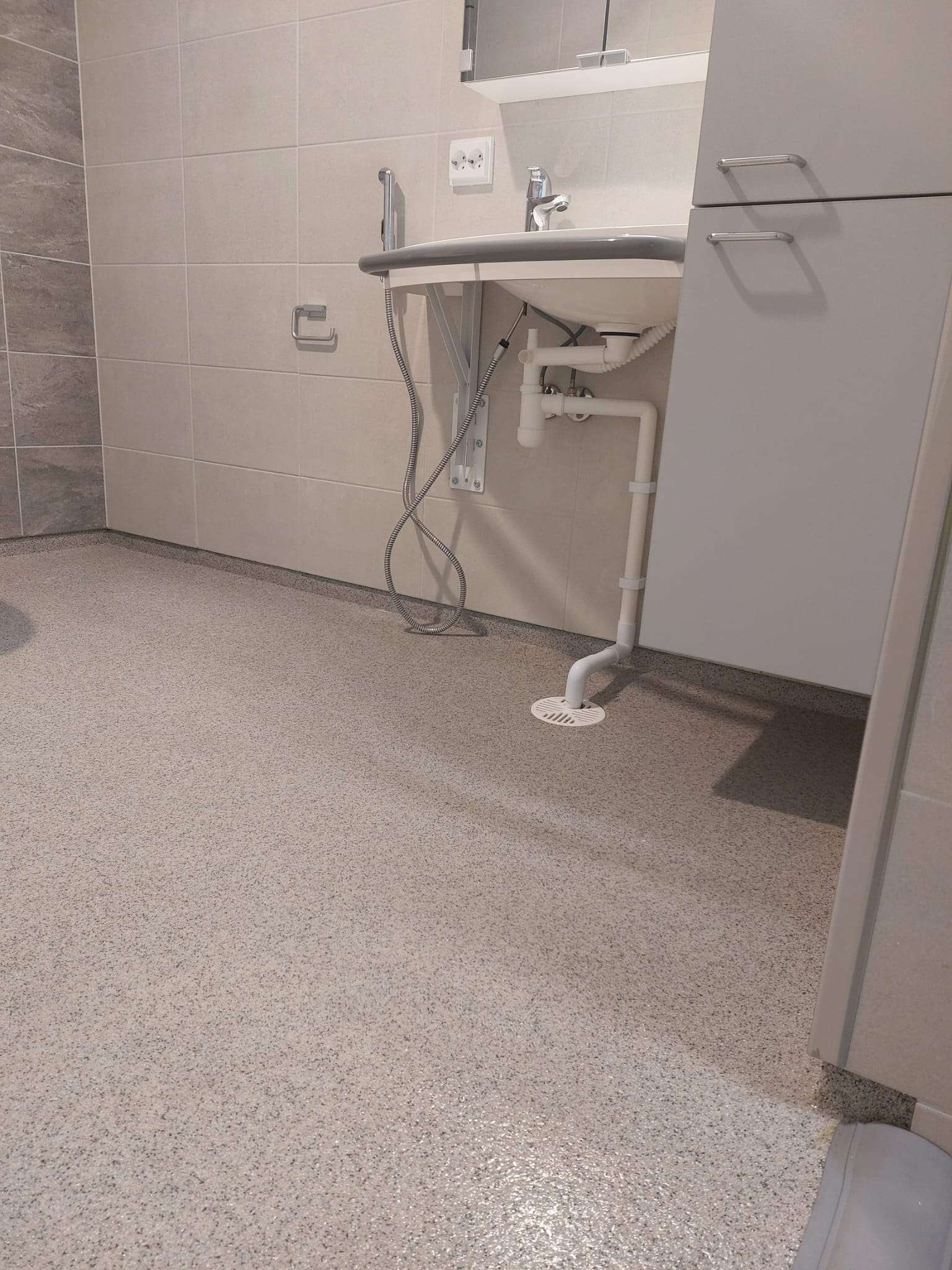 Ruiskumassalattia kohteessa 3